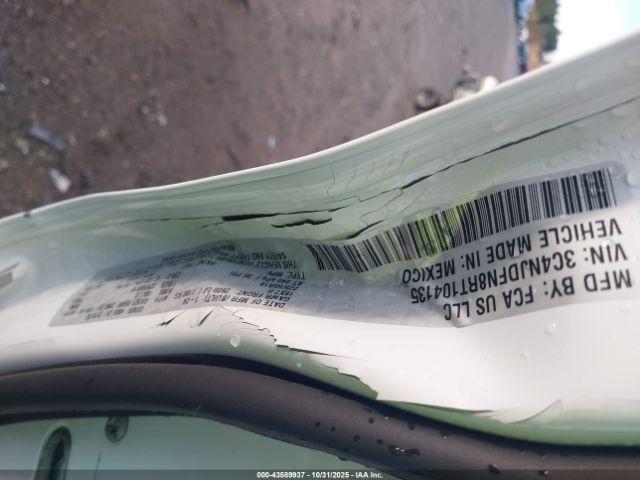 Jeep Compass Latitude Lux Fwd Image 2