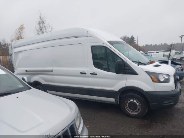 Ford Transit Image 14