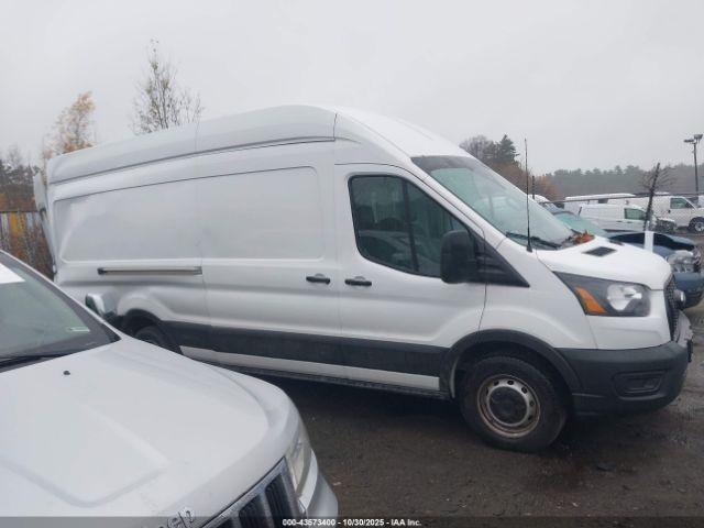 Ford Transit Image 14