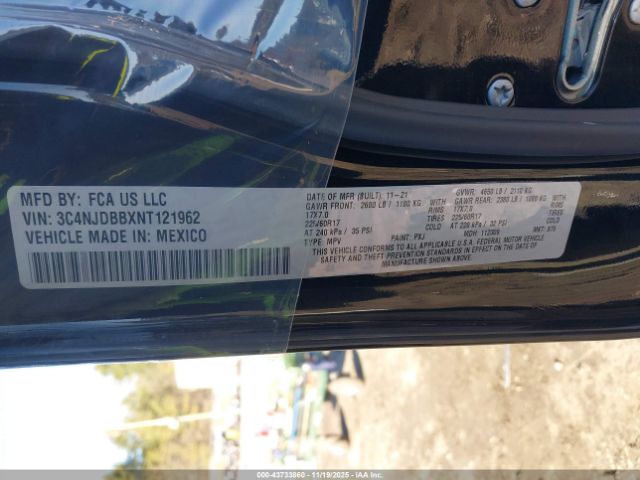 Jeep Compass Latitude 4x4 Image 9