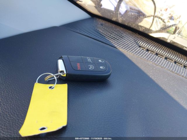 Jeep Compass Latitude 4x4 Image 4