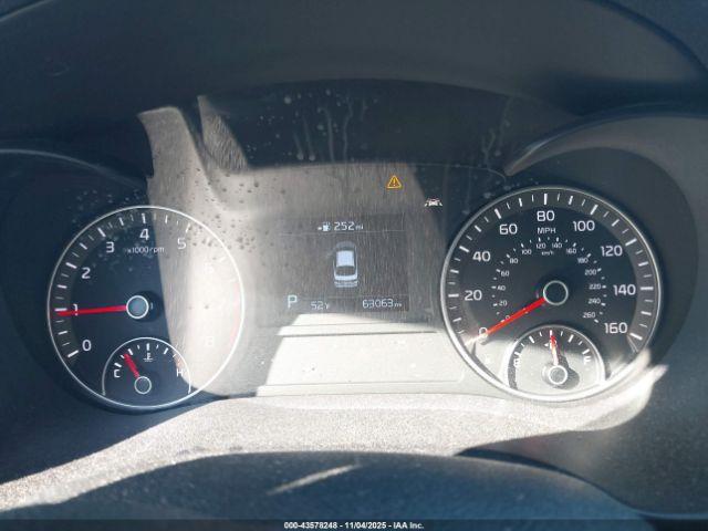 Kia Optima Lx Image 15