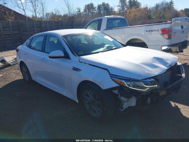 Kia Optima Lx Image 9