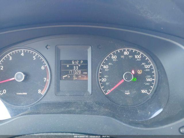 Volkswagen Jetta 2.0l S Image 7