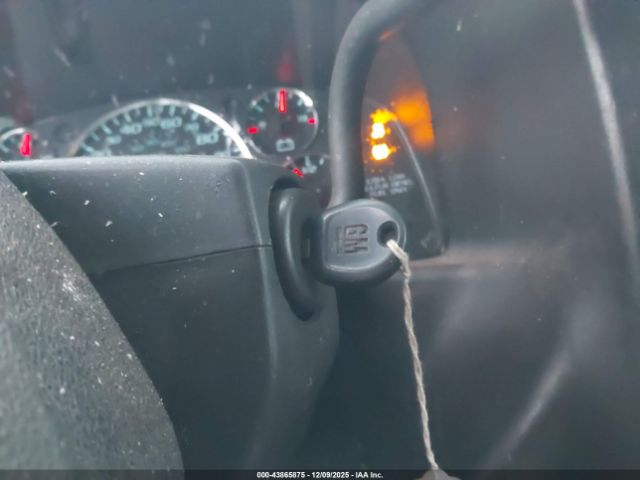 GMC Savana Rwd 2500 Regular Wheelbase Work Van Image 10