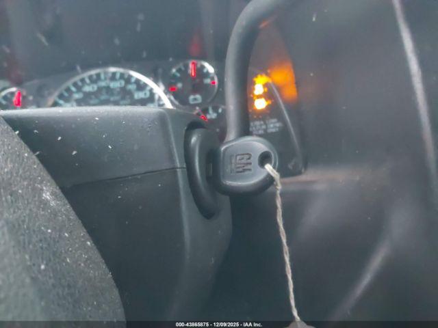 GMC Savana Rwd 2500 Regular Wheelbase Work Van Image 10