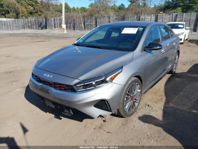 Kia Forte Gt Image 9