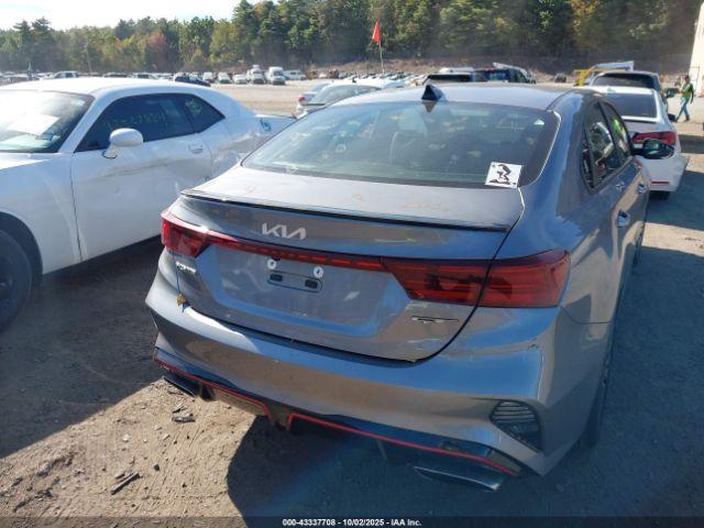 Kia Forte Gt Image 7