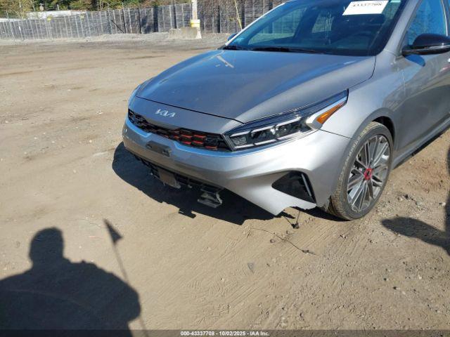 Kia Forte Gt Image 13