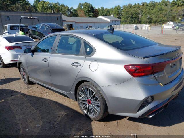 Kia Forte Gt Image 10