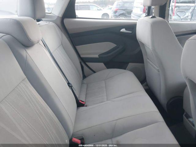 Ford Focus Se Image 4