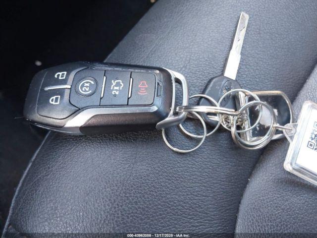 Ford Fusion Se Image 11