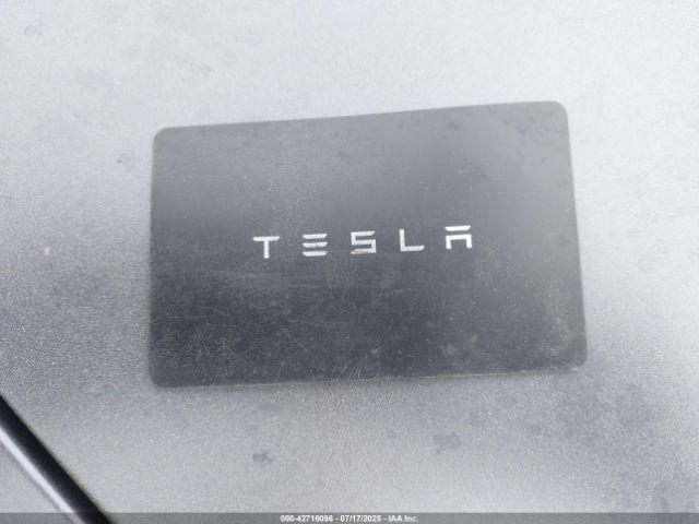 Tesla Model Y Image 7