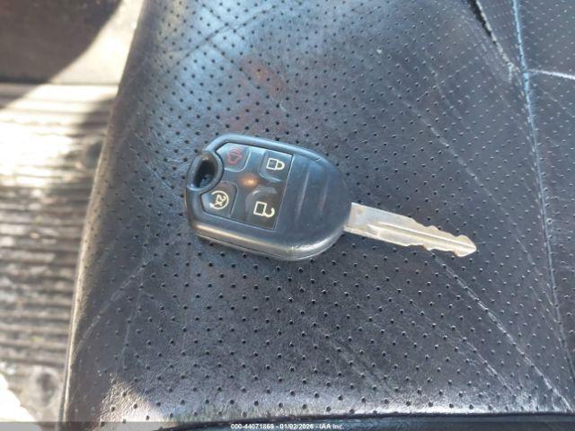 Ford F-150 Lariat Image 2