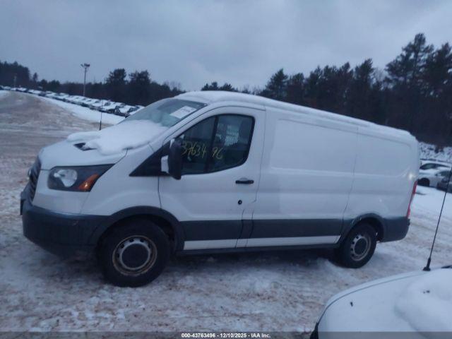Ford Transit Image 10