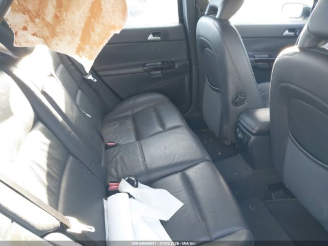 Volvo S40 2.4i Image 8