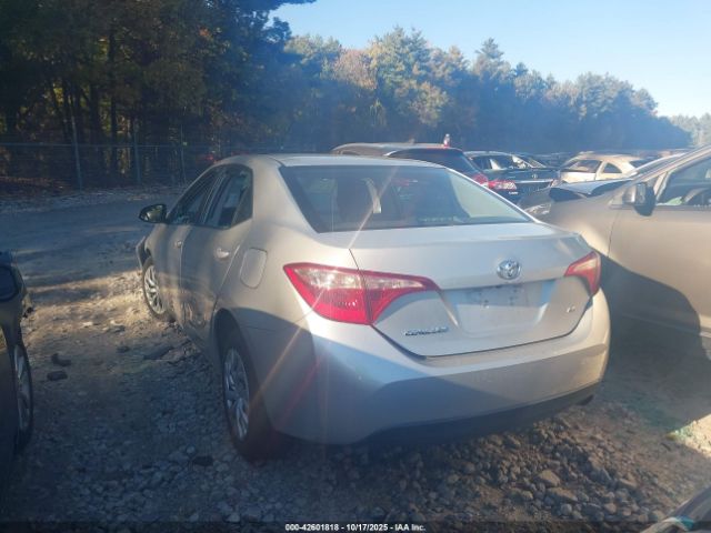 Toyota Corolla Le Image 18