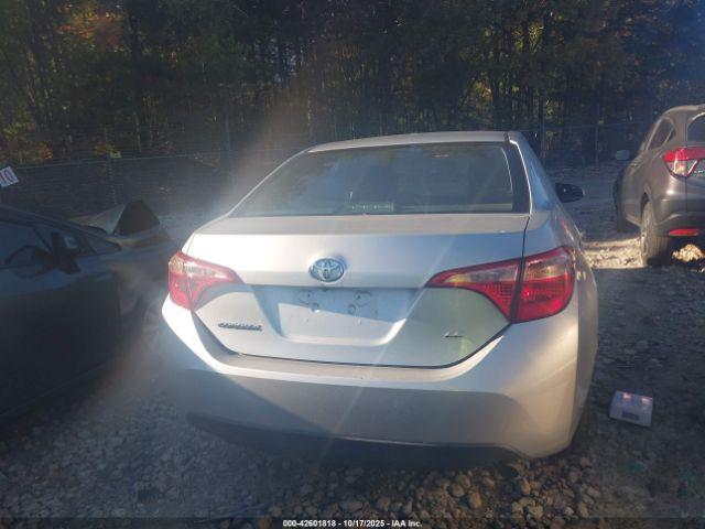 Toyota Corolla Le Image 11