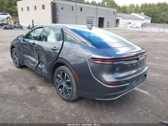 Toyota Crown Xle Image 3