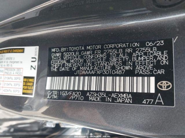 Toyota Crown Xle Image 12