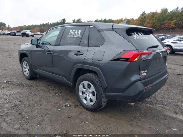 Toyota RAV4 Le Image 2