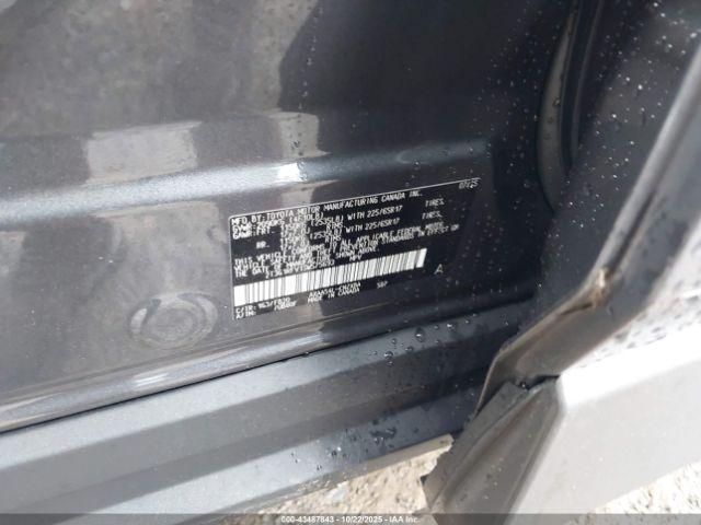 Toyota RAV4 Le Image 3