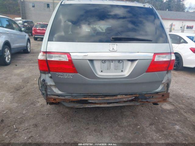 Honda Odyssey Touring Image 7