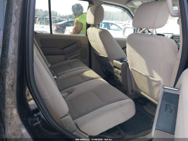 Ford Explorer Xlt Image 6