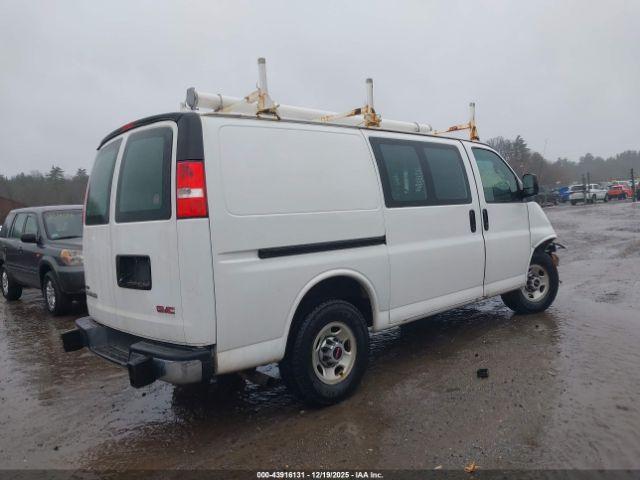 GMC Savana Work Van Image 13