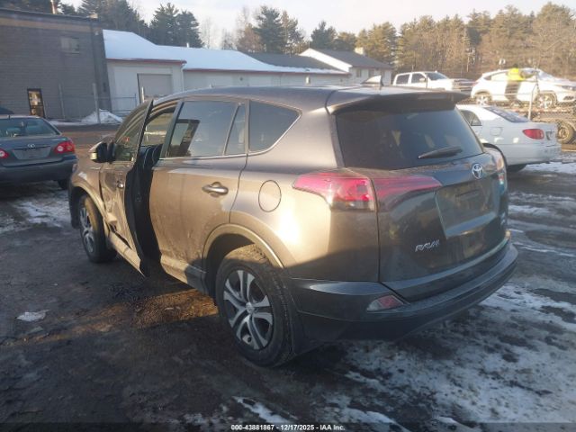 Toyota RAV4 Le Image 15