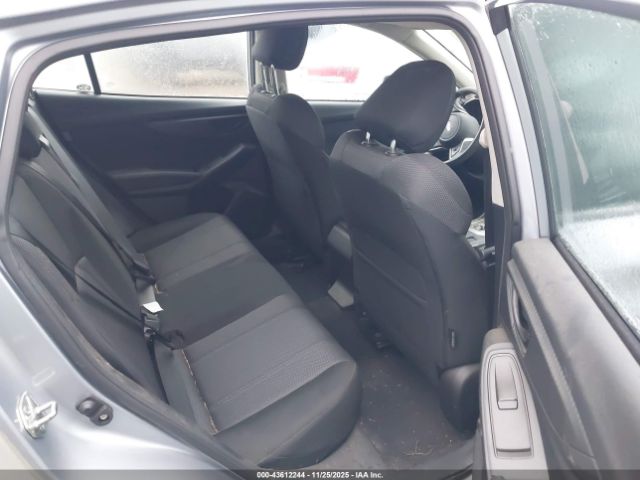 Subaru Impreza 2.0i Image 14