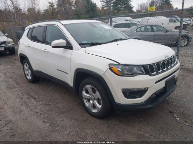Jeep Compass Latitude 4x4 Image 16