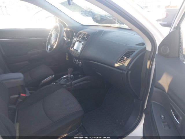 Mitsubishi Outlander 2.0 Le Image 10