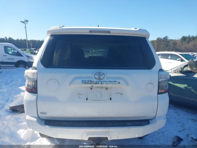 Toyota 4Runner Sr5 Image 2