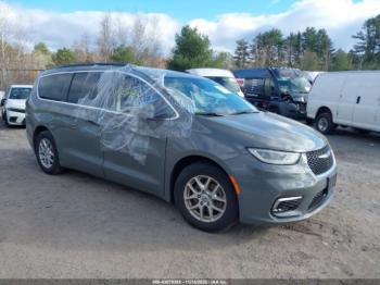  Salvage Chrysler Pacifica