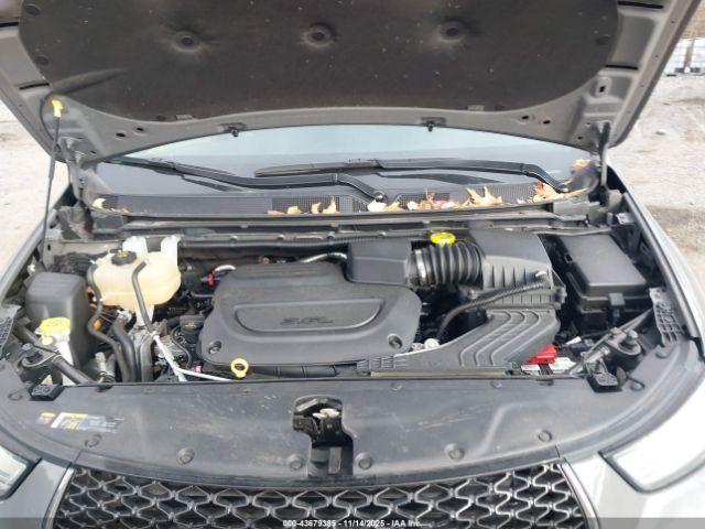 Chrysler Pacifica Touring L Image 9