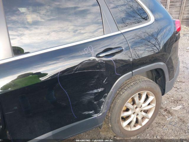 Jeep Cherokee Limited 4x4 Image 10