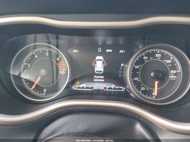 Jeep Cherokee Limited 4x4 Image 7