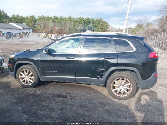 Jeep Cherokee Limited 4x4 Image 11