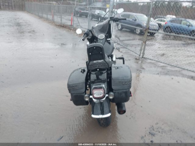 Harley-Davidson Flhc Image 5