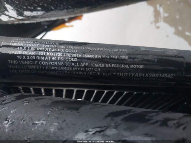 Harley-Davidson Flhc Image 10