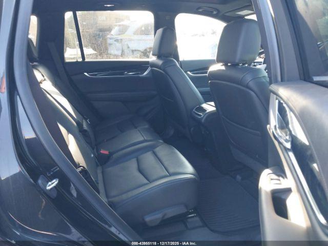 Cadillac XT6 Awd Premium Luxury Image 8