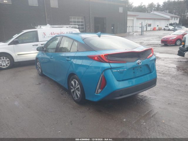 Toyota Prius Prime Premium Image 3