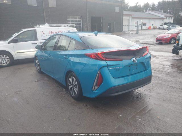 Toyota Prius Prime Premium Image 3