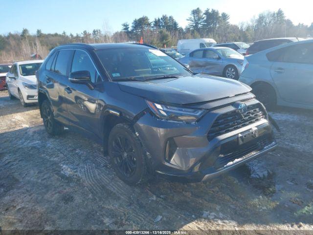  Salvage Toyota RAV4