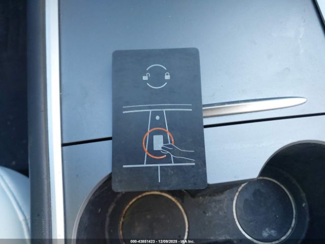 Tesla Model Y Image 14