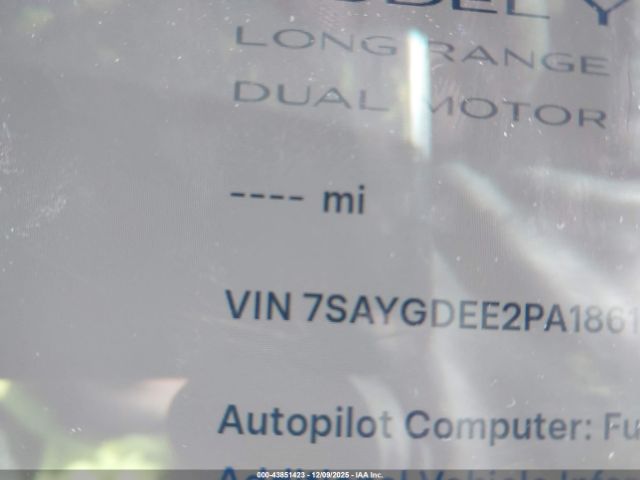 Tesla Model Y Image 17