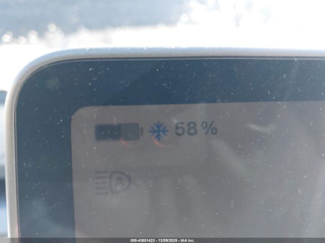 Tesla Model Y Image 2