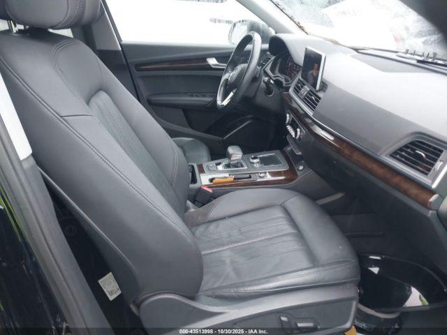 Audi Q5 45 Premium Image 16