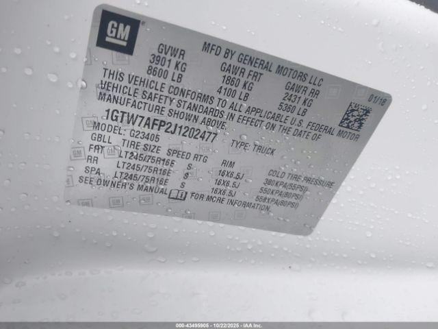 GMC Savana Work Van Image 9